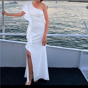 Preloved beautiful white gown.  Lightweight fabric.